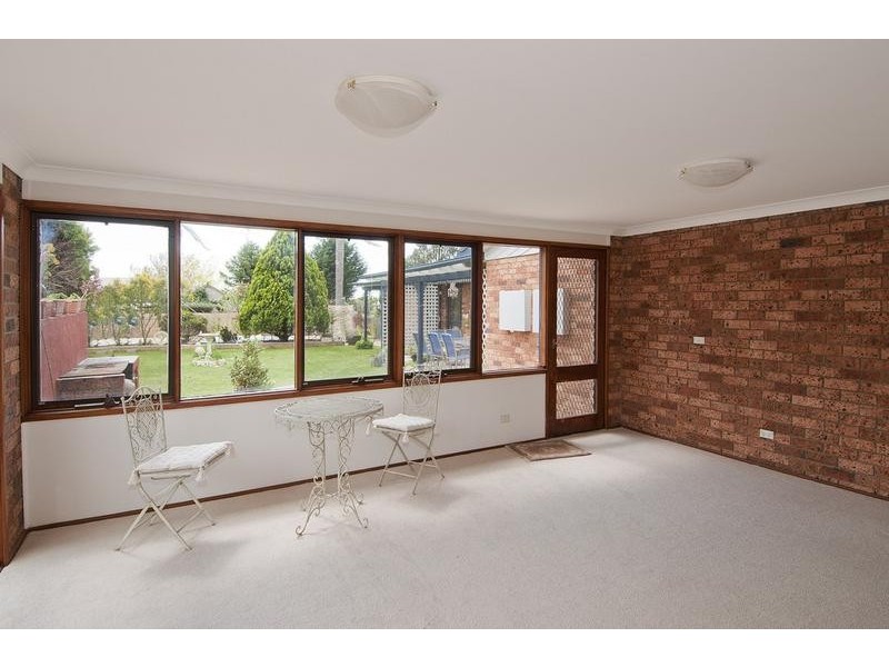 6 Dixon Street, Moss Vale NSW 2577