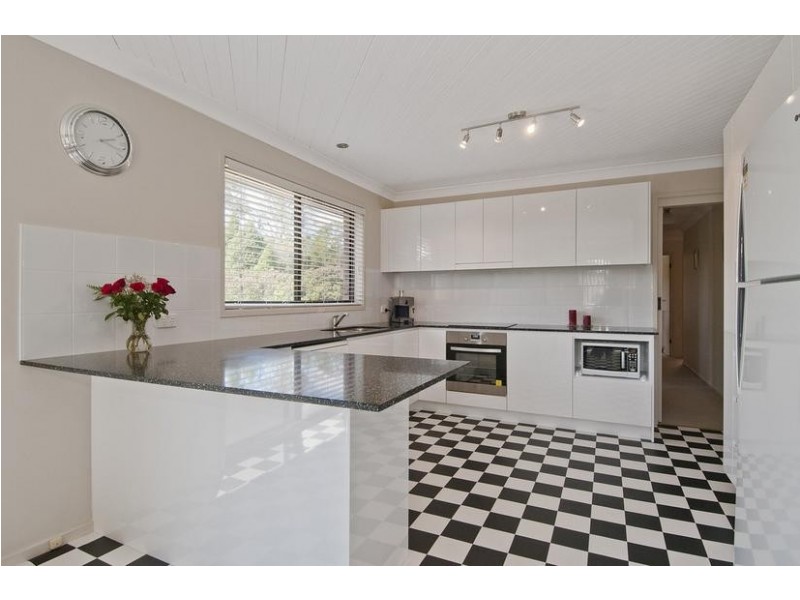 28 Bindar Crescent, Bundanoon NSW 2578