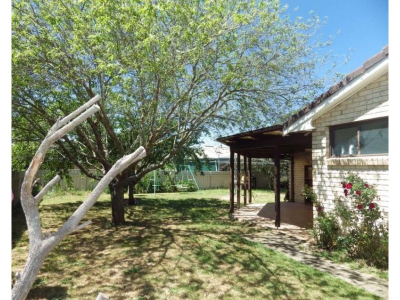 18 Kennedy Close, Moss Vale NSW 2577