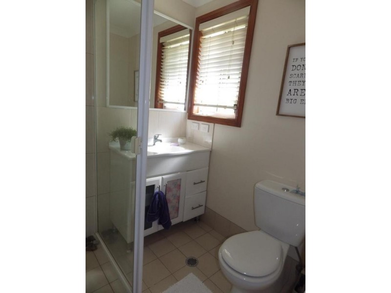 61 May St, Robertson NSW 2577