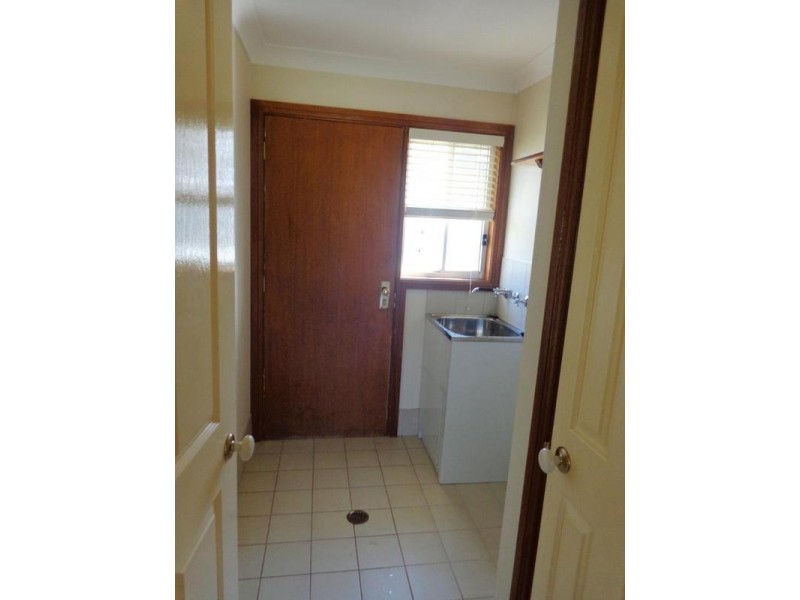61 May St, Robertson NSW 2577