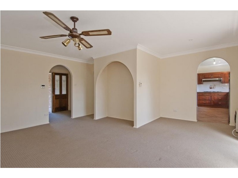 19 Denham Cl, Moss Vale NSW 2577