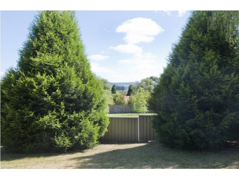 19 Denham Cl, Moss Vale NSW 2577