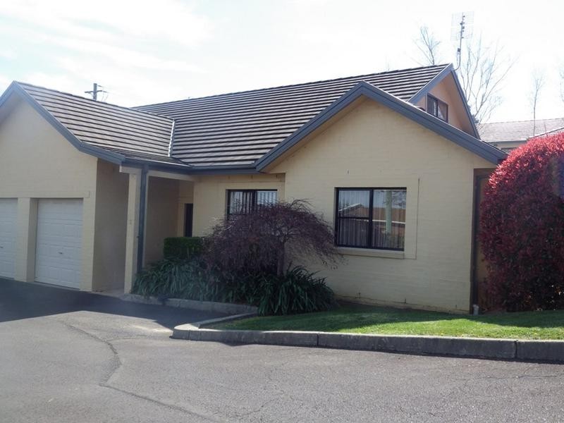 2/38 Elizabeth Street, Moss Vale NSW 2577