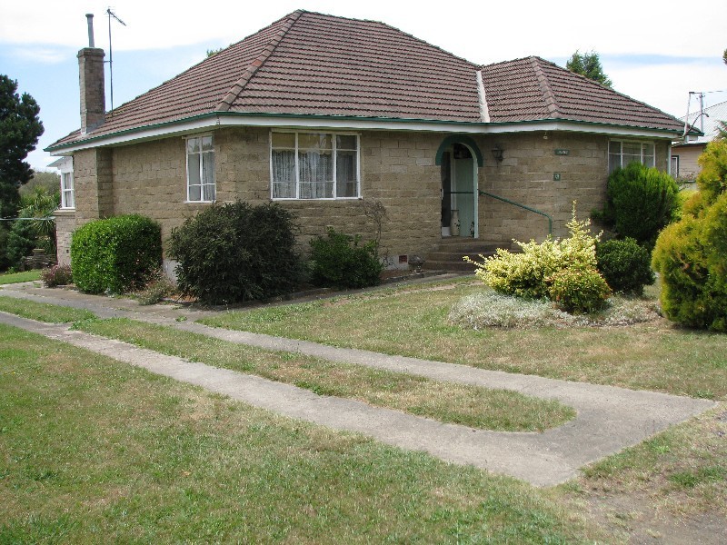 21 Lytton Road, Moss Vale NSW 2577