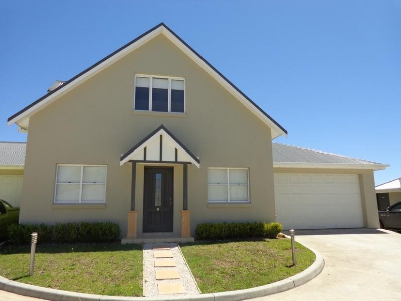 7/2-6 Hawkins Street, Moss Vale NSW 2577