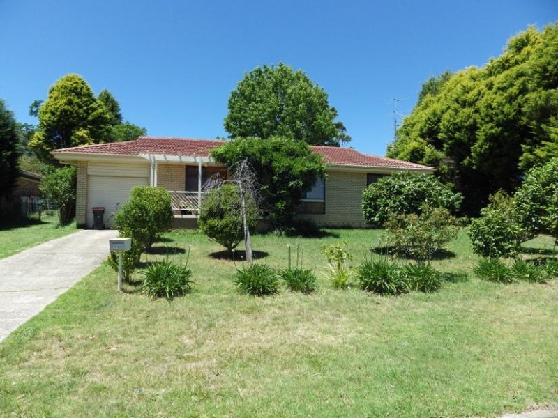 22 Mann Crescent, Moss Vale NSW 2577