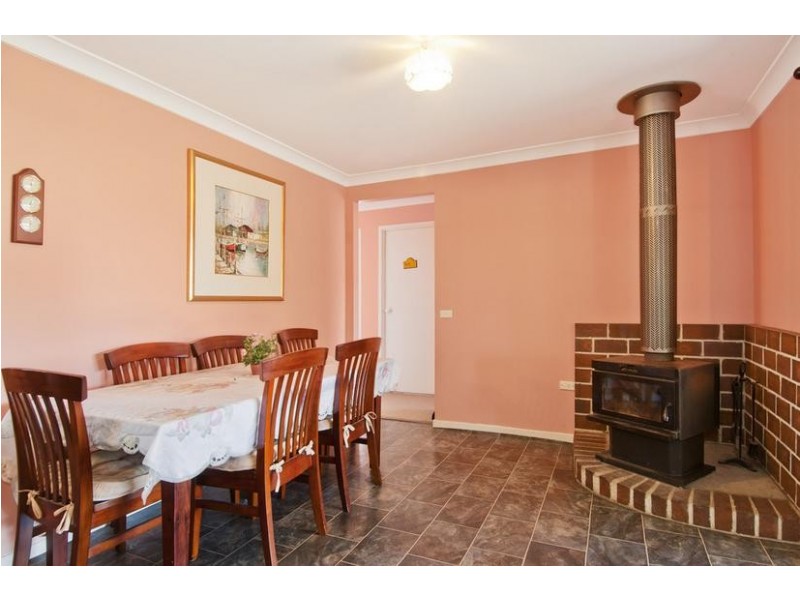 2 Reeyana Place, Moss Vale NSW 2577