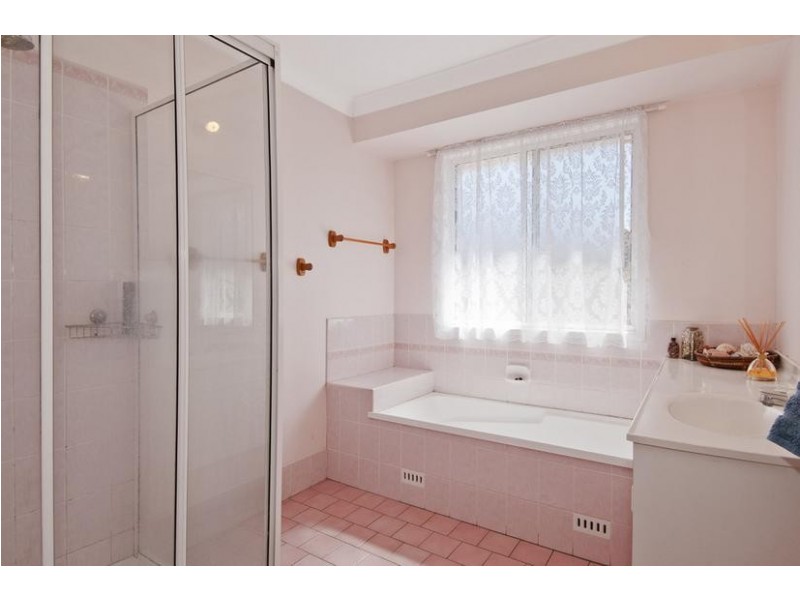 2 Reeyana Place, Moss Vale NSW 2577