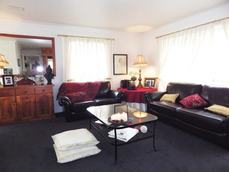 6 Hercules Close, Moss Vale NSW 2577