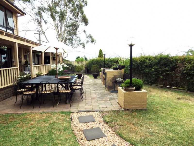 6 Hercules Close, Moss Vale NSW 2577