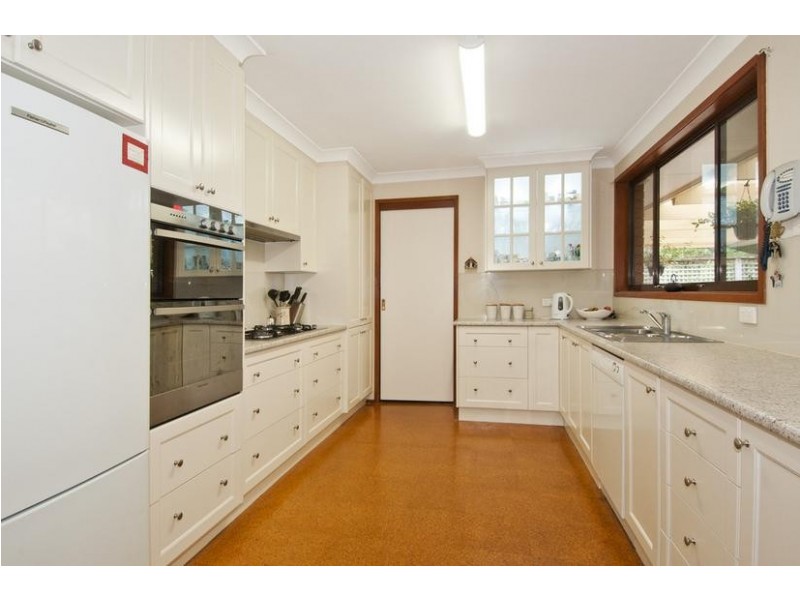 6 Coral Close, Moss Vale NSW 2577