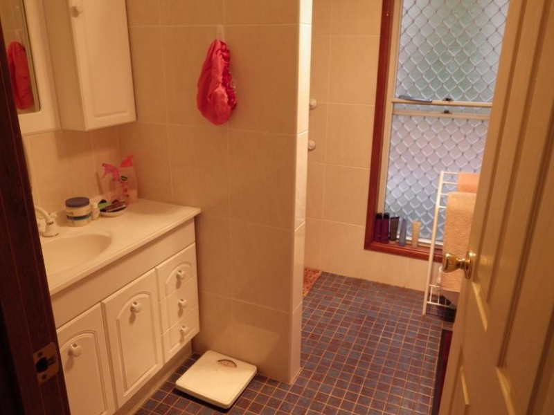 13 Mawson Terrace, Moss Vale NSW 2577