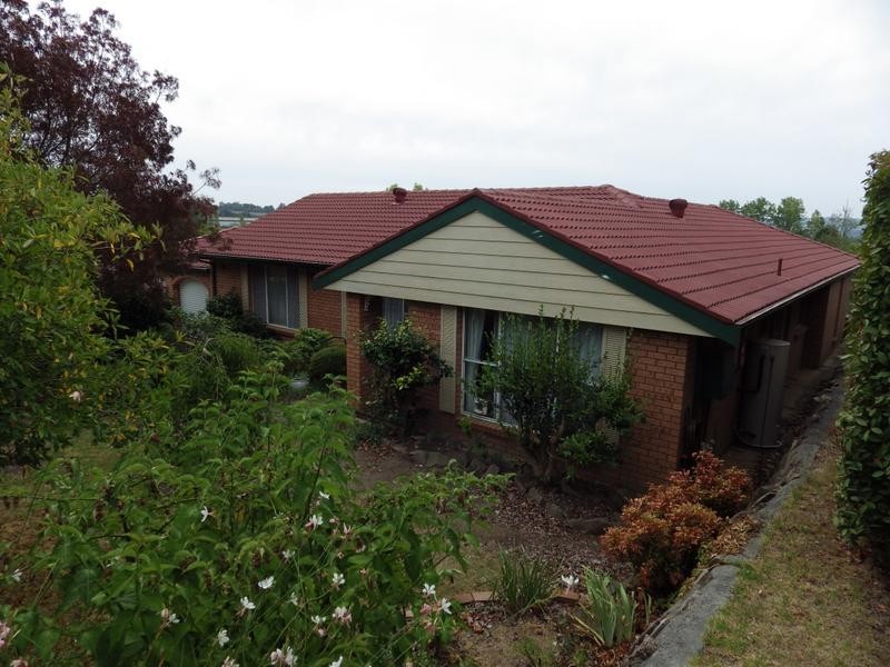 13 Mawson Terrace, Moss Vale NSW 2577