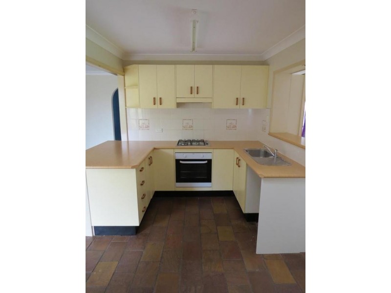 40 Cherry Tree Close, Moss Vale NSW 2577