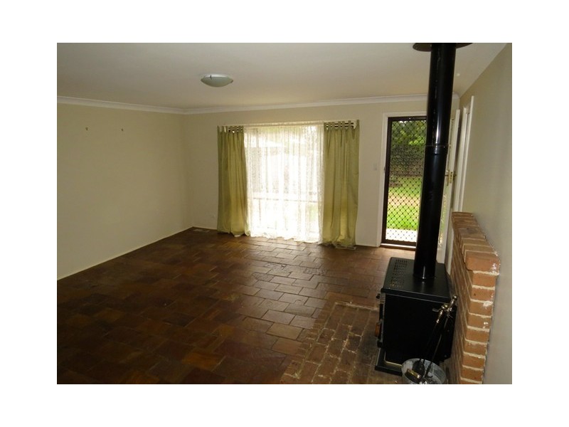 40 Cherry Tree Close, Moss Vale NSW 2577