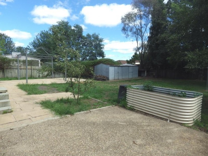 40 Cherry Tree Close, Moss Vale NSW 2577