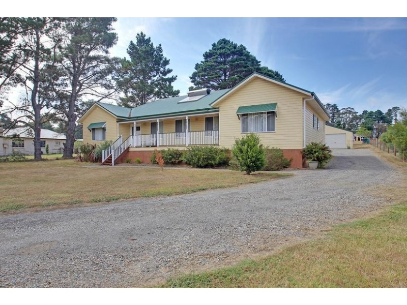 19 Railway Parade, Wingello NSW 2579