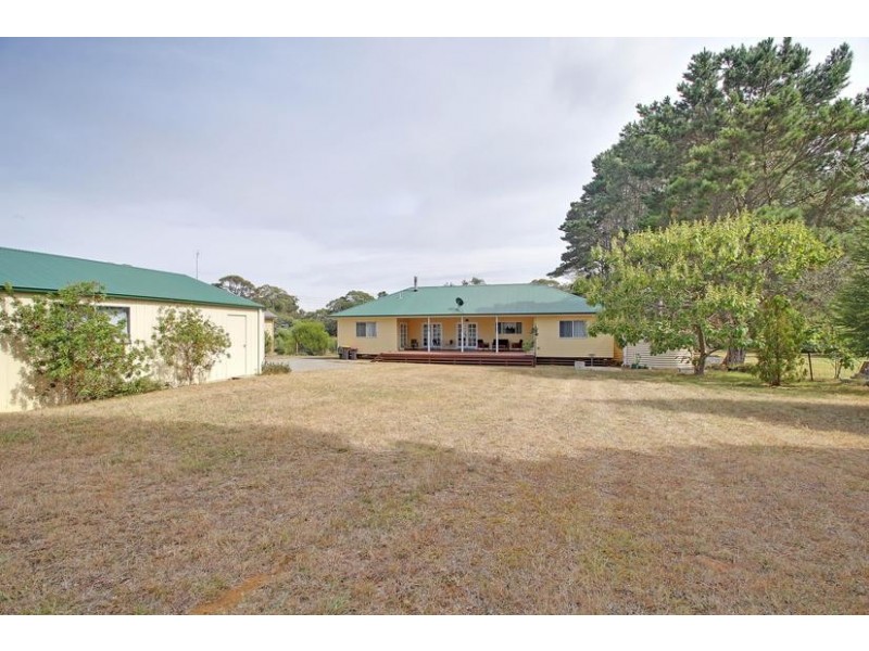 19 Railway Parade, Wingello NSW 2579