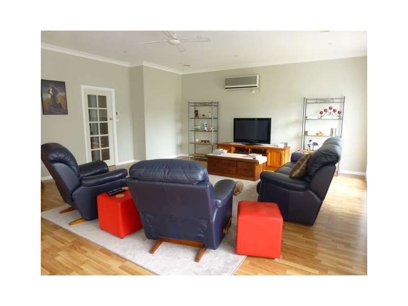 41 Parkes Road, Moss Vale NSW 2577