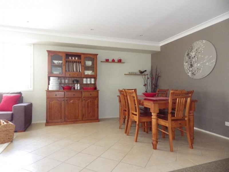 2/11 Walton Place, Moss Vale NSW 2577