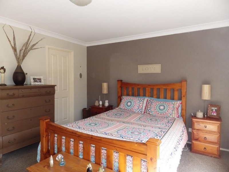 2/11 Walton Place, Moss Vale NSW 2577