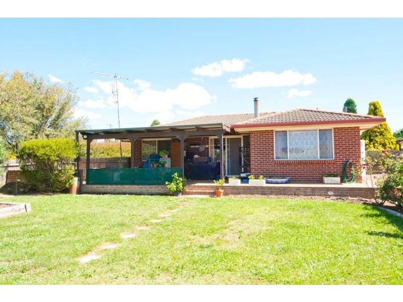 2 Reeyana Place, Moss Vale NSW 2577