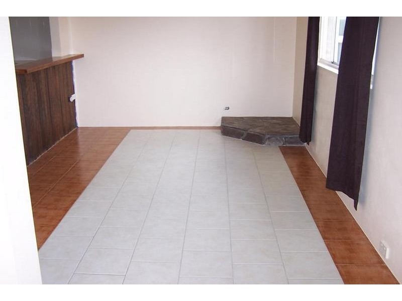 18 Beaconsfield Road, Moss Vale NSW 2577
