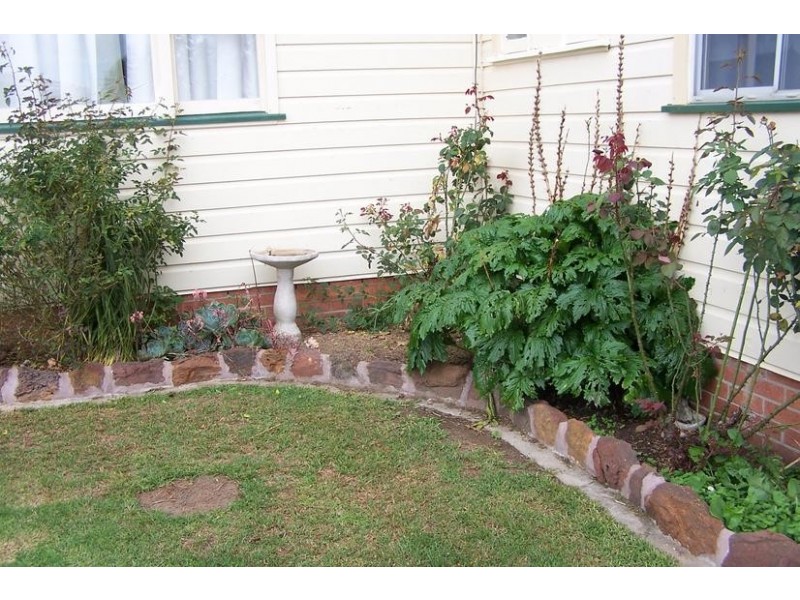 18 Beaconsfield Road, Moss Vale NSW 2577