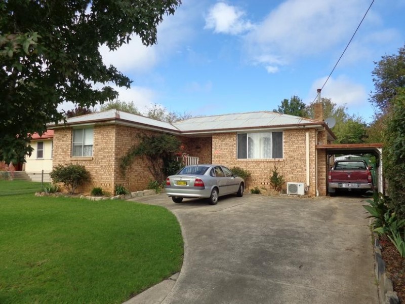 7 McCleery Avenue, Moss Vale NSW 2577