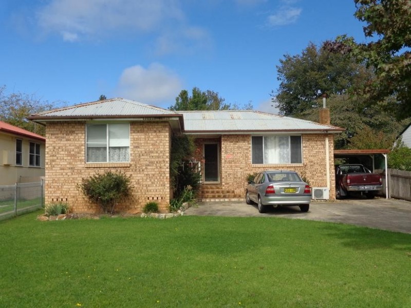 7 McCleery Avenue, Moss Vale NSW 2577