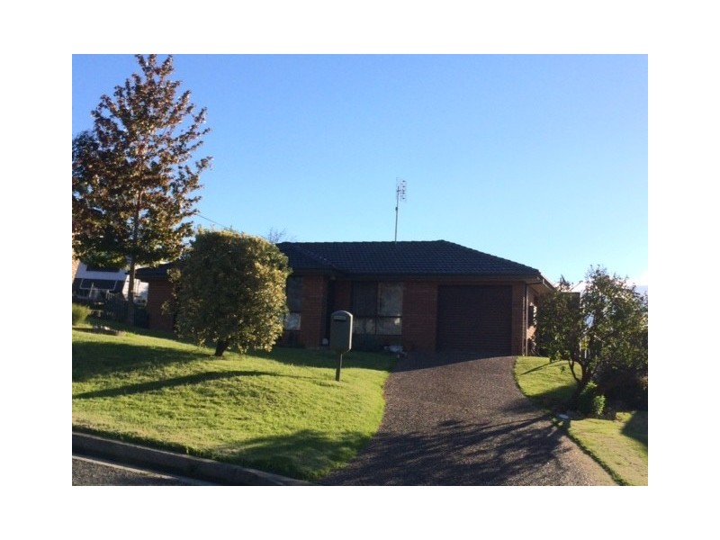 11 Villiers Road, Moss Vale NSW 2577