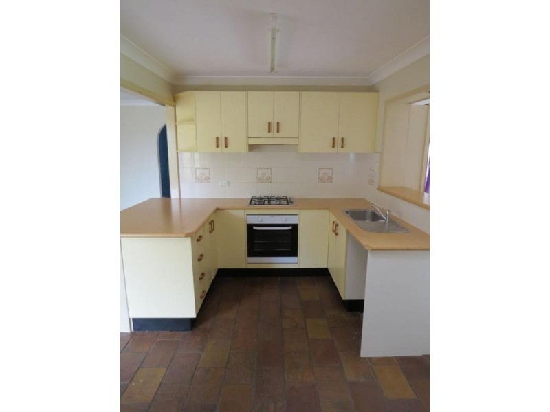 40 Cherry Tree Close, Moss Vale NSW 2577