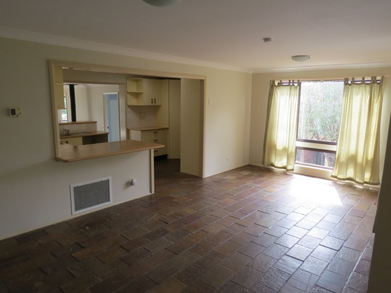 40 Cherry Tree Close, Moss Vale NSW 2577