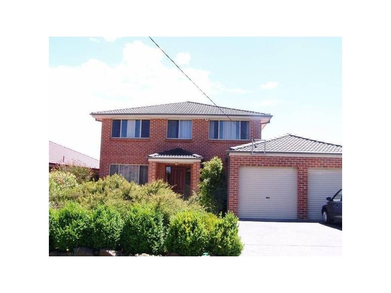 22 Dengate Crescent, Moss Vale NSW 2577