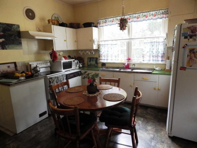 66 Watson Rd, Moss Vale NSW 2577