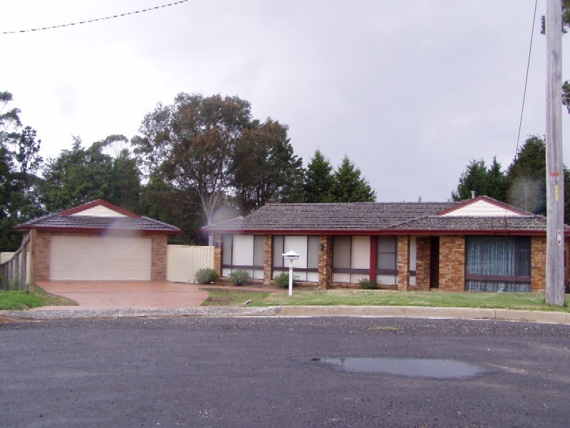 8 Highlands, Moss Vale NSW 2577