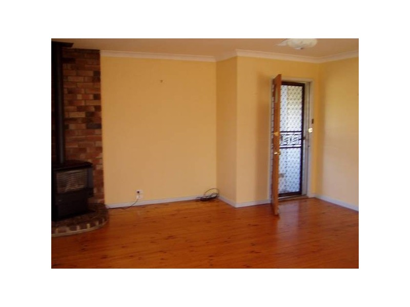 15 Yarrawa Road, Moss Vale NSW 2577