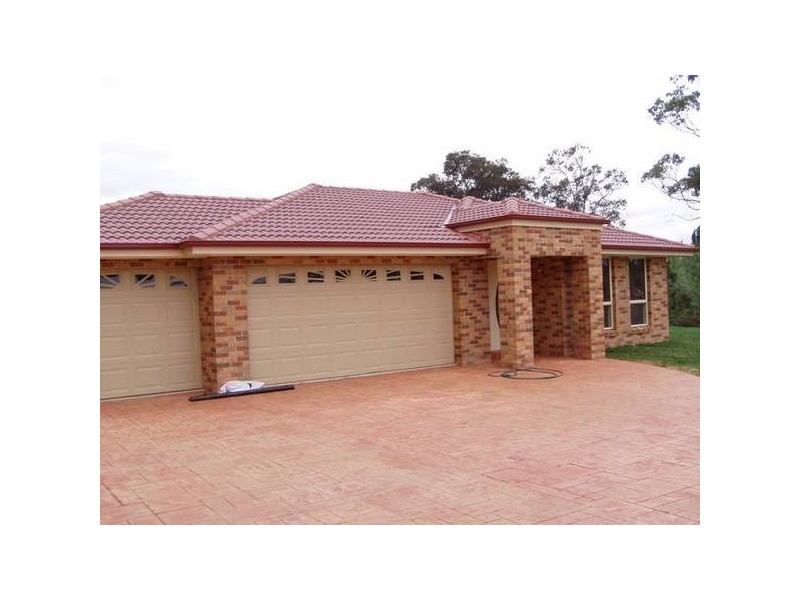 12 Innes Road, Moss Vale NSW 2577