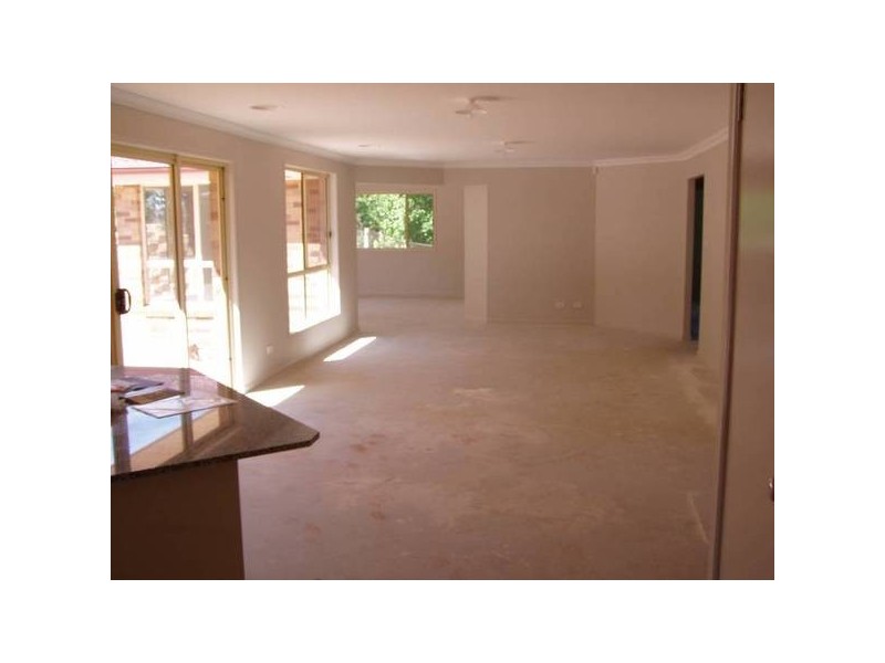 12 Innes Road, Moss Vale NSW 2577