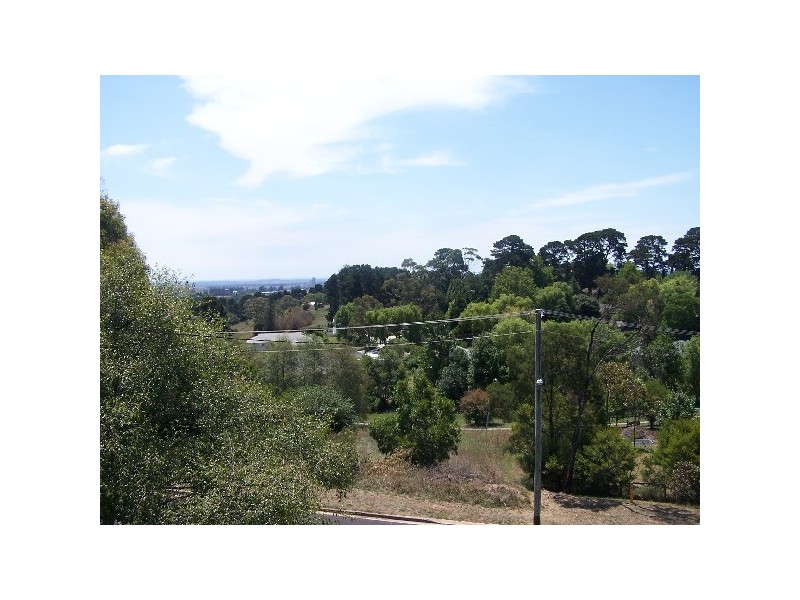 6 Dengate Crescent, Moss Vale NSW 2577