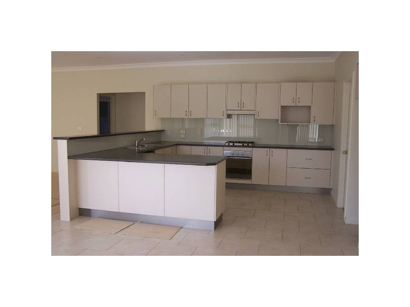 1 Stables Place, Moss Vale NSW 2577