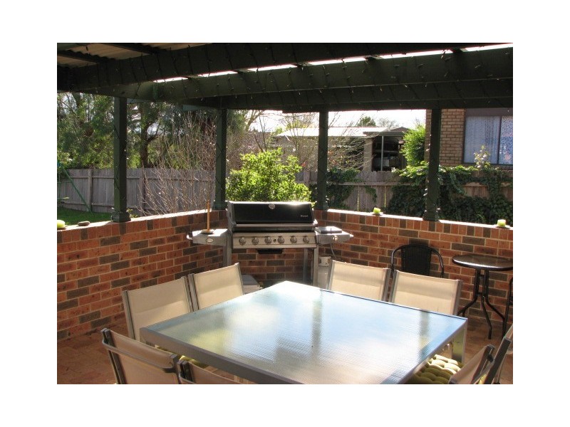 8 Wyatt Street, Moss Vale NSW 2577