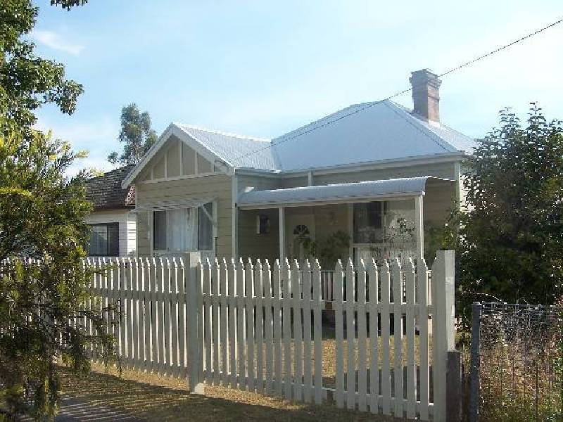 37 Throsby Street, Moss Vale NSW 2577