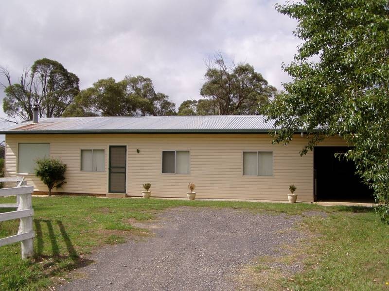 Walkers Road, Moss Vale NSW 2577