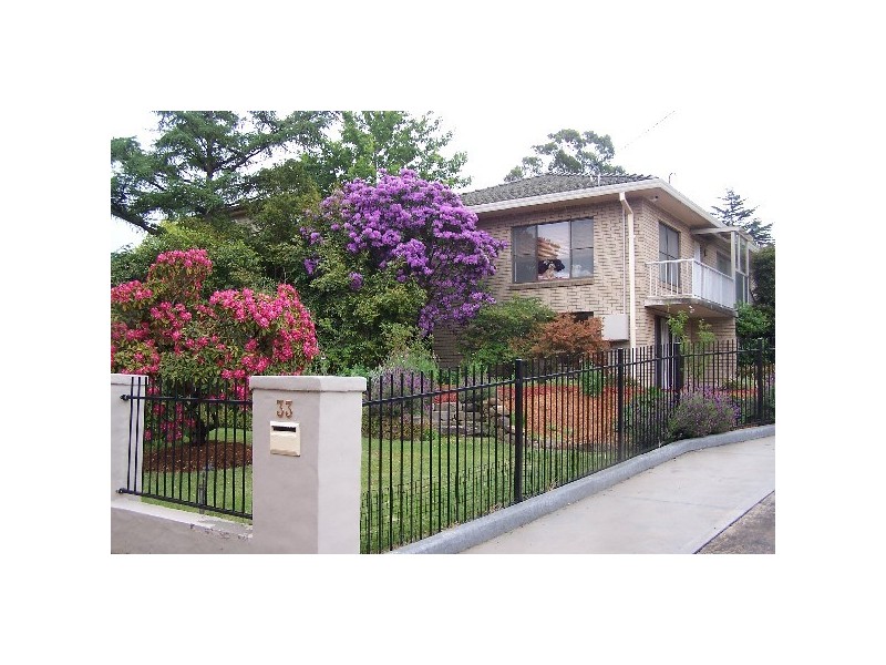 33 Railway Street, Moss Vale NSW 2577
