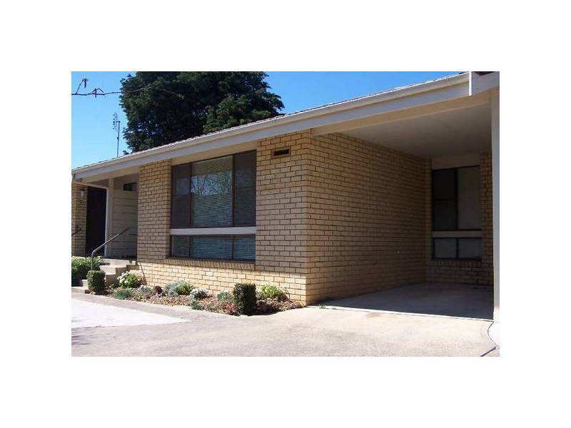 1/10 Arthur Street, Moss Vale NSW 2577