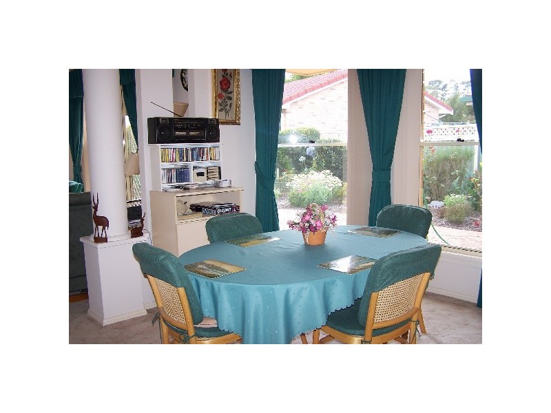 12 Simon Place, Moss Vale NSW 2577