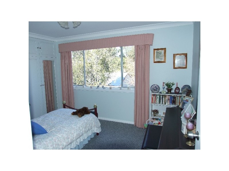 2 Campbell Crescent, Moss Vale NSW 2577