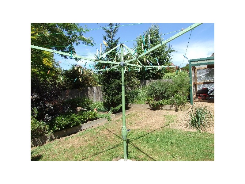 2 Campbell Crescent, Moss Vale NSW 2577